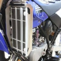 AXP RADIATOR BRACES BLK