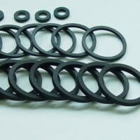 1023590-1-800Wx800H TOURMAX Remklauw keerring set voorzijde Suzuki GSX750F