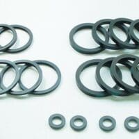 1023596-1-800Wx800H TOURMAX Remklauw keerring set voorzijde Suzuki