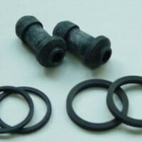 1023600-1-800Wx800H TOURMAX Remklauw keerring set voorzijde Suzuki GSF600N/S Bandit