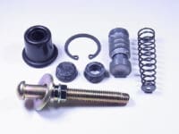 TOURMAX Hoofdremcilinder revisieset  Yamaha FZR1000 Exup/FZR750R OW01