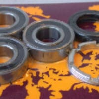 1047521-1-800Wx800H KIT ACHTERWIELLAGERS HONDA CR250-500 1986 LAGERS EN OLIEKEERRINGEN
