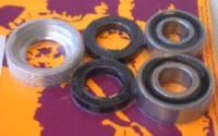 KIT ACHTERWIELLAGERS HONDA XR250R 1992-1995 LAGERS EN OLIEKEERRINGEN