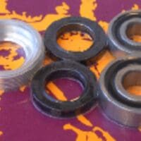 1047529-1-800Wx800H KIT ACHTERWIELLAGERS HONDA XR250R 1992-1995 LAGERS EN OLIEKEERRINGEN