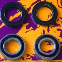 1047629-1-800Wx800H KIT VOORWIELLAGERS YAMAHA YZ125-250-400-426 98-05 YZ450F & WR450F 2003