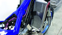 1053141-2-800Wx800H AXP Aluminium radiateurbeschermer - Suzuki RM-Z450