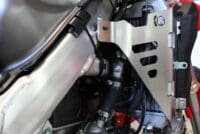 1053148-2-800Wx800H AXP Aluminium radiateurbeschermer - Honda CRF450L