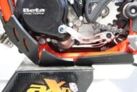 1053208-3-800Wx800H AXP Enduro Xtrem beschermplaat - PHD 8mm Beta RR250/300