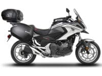 1062420-5-800Wx800H SHAD 3P System zijkofferrek Honda