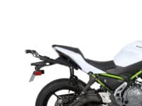 1062510-4-800Wx800H SHAD 3P System zijkofferrek Kawasaki