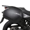 1062588-3-800Wx800H SHAD 3P System zijkofferrek Suzuki