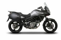 1062588-7-800Wx800H SHAD 3P System zijkofferrek Suzuki