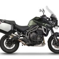 1062600-1-800Wx800H SHAD 3P System zijkofferrek Triumph