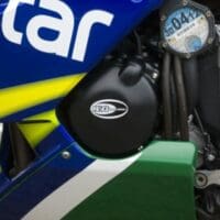 1068942-1-800Wx800H R&G RACING Carterdeksel links