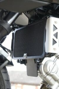 1069878-3-800Wx800H R&G RACING Pro Radiatorbeschermer
