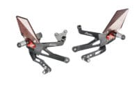 1071499-1-800Wx800H LIGHTECH verstelbare/inklapbare schakelset achter Racing zwart/rood Ducati Panigale V4