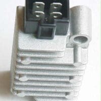 1078284-2-800Wx800H TOURMAX Spanningsregelaar - Yamaha
