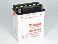 1080785-1-800Wx800H YUASA Accu Conventioneel zonder zuurpakket - 12N12A-4A-1