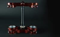 1081072002-4-800Wx800H XTRIG ROCS Tech T-stuk vork Offset Ø22mm blauw KTM/Husqvarna