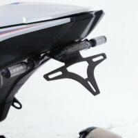 1083037001-1-800Wx800H R&G RACING Kentekenplaathouder met achterlicht (niet compatibel met OEM-knipperlichten)