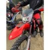 1086008001-2-800Wx800H S3 voorspatbord bovenbevestiging rood Montesa Cota/4Ride