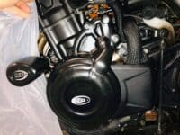 1092620-1-800Wx800H R&G RACING Carterdeksel links