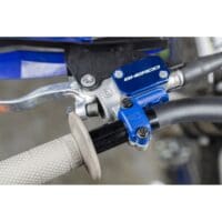 1096306004-3-800Wx800H S3 Master Cylinder Clamps Blue