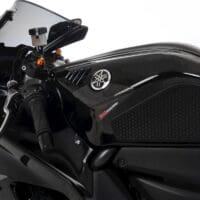 1113952-2-800Wx800H R&G RACING Tank Slider Carbon - Yamaha R7