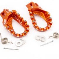 1117789001-1-800Wx800H S3 Hard Rock Footrests
