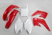 UFO Plastic kit OEM kleur rood/wit Honda CR125R/250R