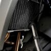 800Wx800H-1126637-1 R&G RACING Pro Radiatorbeschermer - Zwart