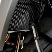 800Wx800H-1126637-1 R&G RACING Pro Radiatorbeschermer - Zwart