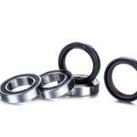 800Wx800H-1149805-1 FACTORY LINKS Race Series Lagerset