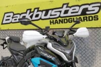 800Wx800H-1155133-5 BARKBUSTERS Montageset voor handkappen - Twee-punts montage