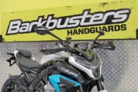 800Wx800H-1155133-6 BARKBUSTERS Montageset voor handkappen - Twee-punts montage